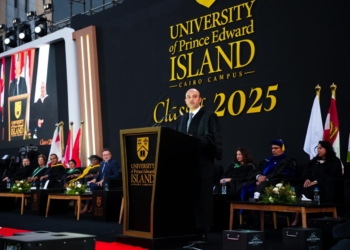 جامعة جزيرة الأمير إدوارد بالقاهرة تحتفل بتخرج دفعة 2025 من طلابها