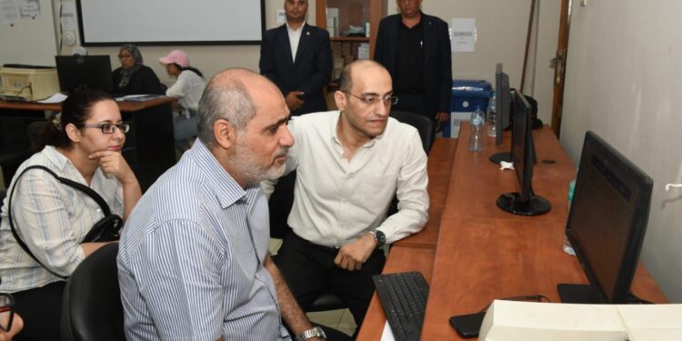 1000 طالب يسجلون رغبات القبول بالكليات بمعامل تنسيق جامعة عين شمس