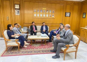 جامعة حلوان تبحث سبل التعاون الأكاديمي مع جامعة هونغ كونغ بوليتكنك