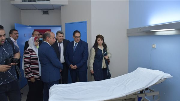 رئيس جامعة القاهرة يتفقد مواقع التجديد بمستشفى الفرنساوي وغرف العمليات والرعاية