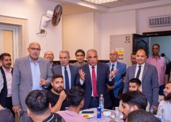 رئيس جامعة طنطا يلتقي وفد طلاب جامعة برادفورد البريطانية من المتدربين بجامعة طنطا