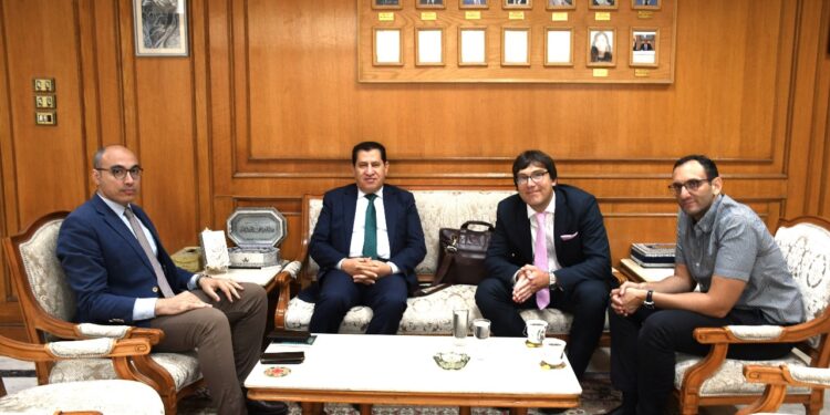تعاون أكاديمي جديد بين جامعتي حلوان ودايموند البريطانية