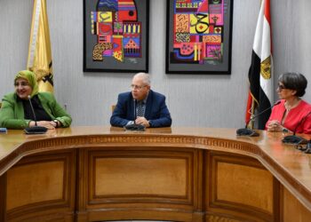 جامعة حلوان تستقبل وفدا من نظيرتها ديموقريطوس اليونانية لتعزيز التعاون الأكاديمي