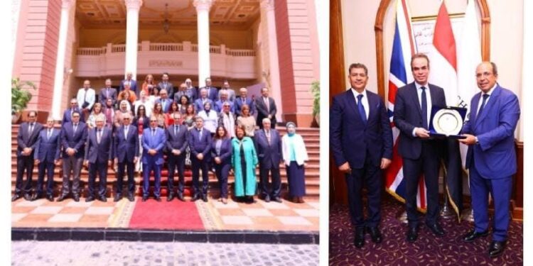 الجامعة البريطانية في مصر تنظّم أول مائدة مستديرة حول إعلام الخدمة العامة