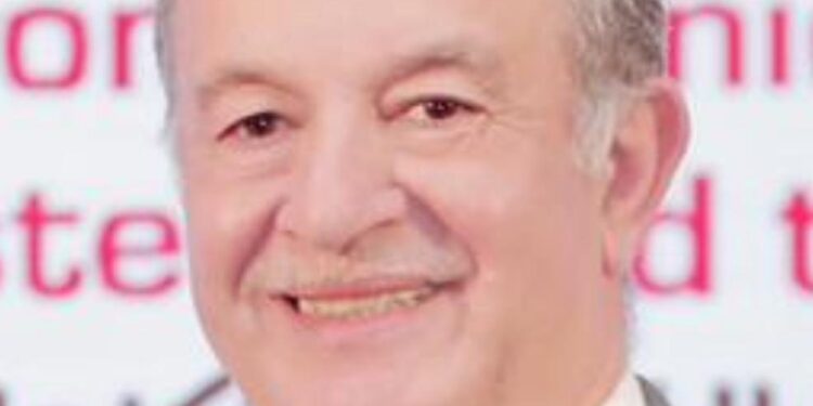 فوز رئيس جامعة بنها الأسبق بجائزة الدولة للرواد فى العلوم الزراعية